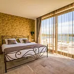 Daire Bonaventura Murter