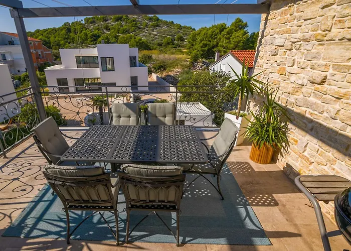 Bonaventura Lejlighed Murter